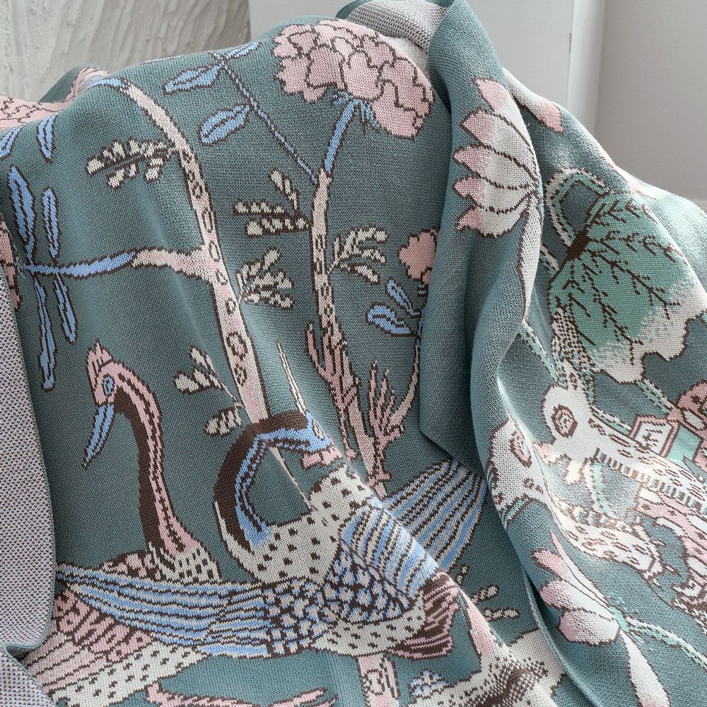 Throw blankets - Smile longevity symbol(Cranes) - BON`EE