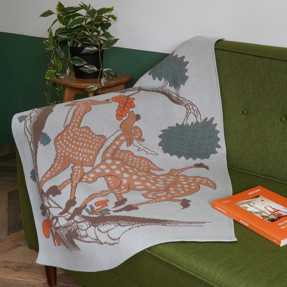 Throw blankets - Smile longevity symbol(Deer) - BON`EE