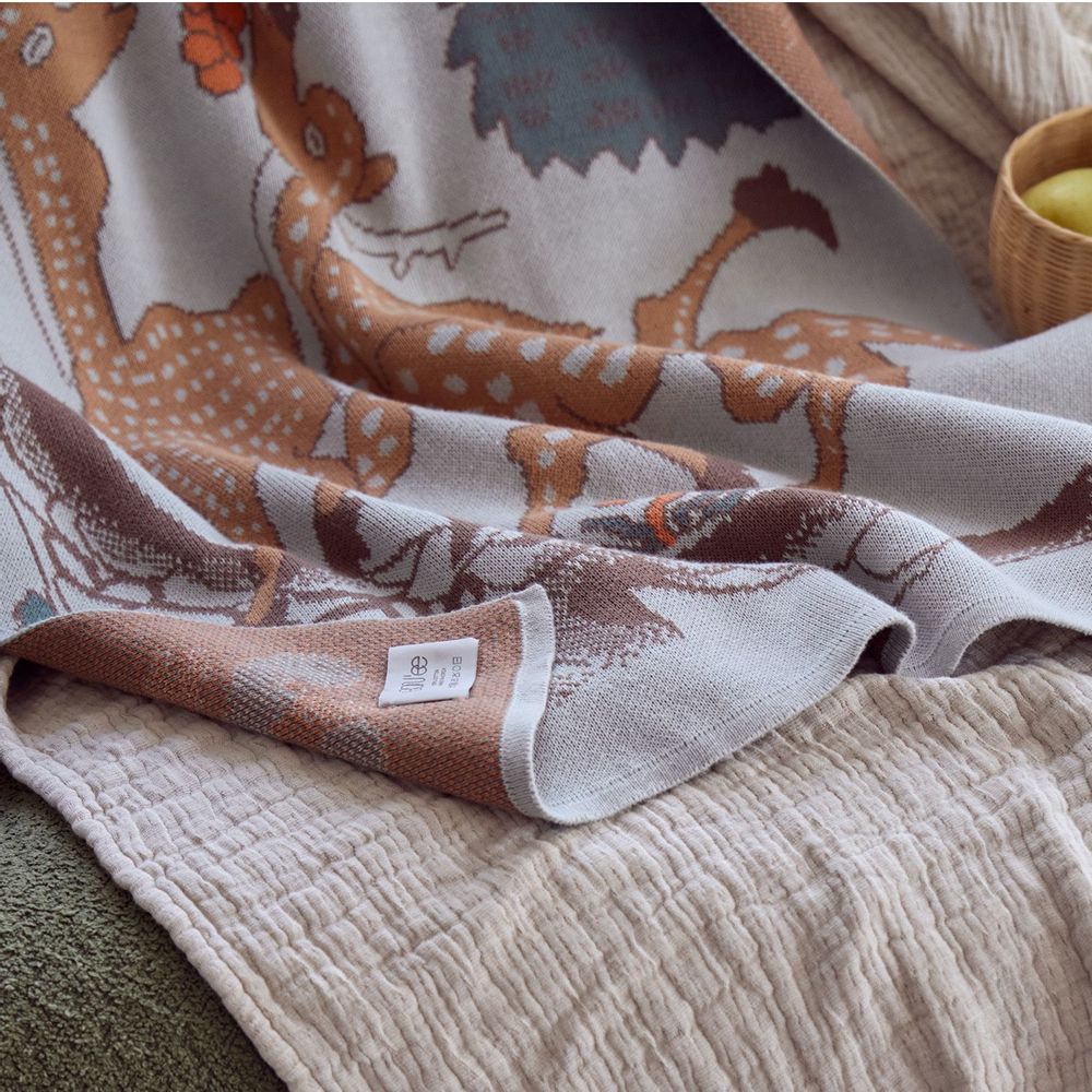 Throw blankets - Smile longevity symbol(Deer) - BON`EE