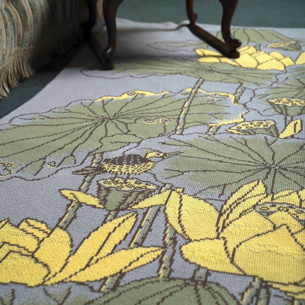 Throw blankets - Lotuses - BON`EE