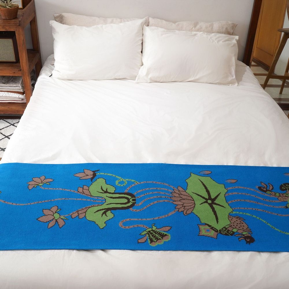 Throw blankets - Lotus with turtles - BON`EE(LIVING ART BRAND)