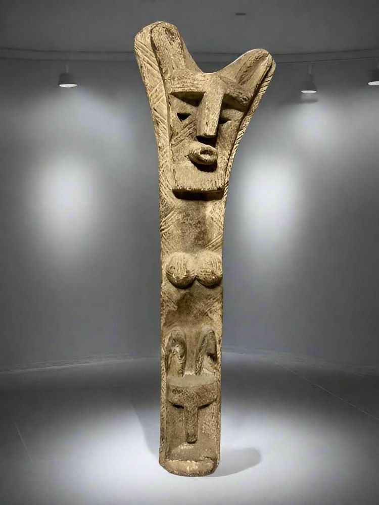 Sculptures, statuettes and miniatures - Pole of the Dogon people, fetish stone - QUINTESSENCE AFRICAINE