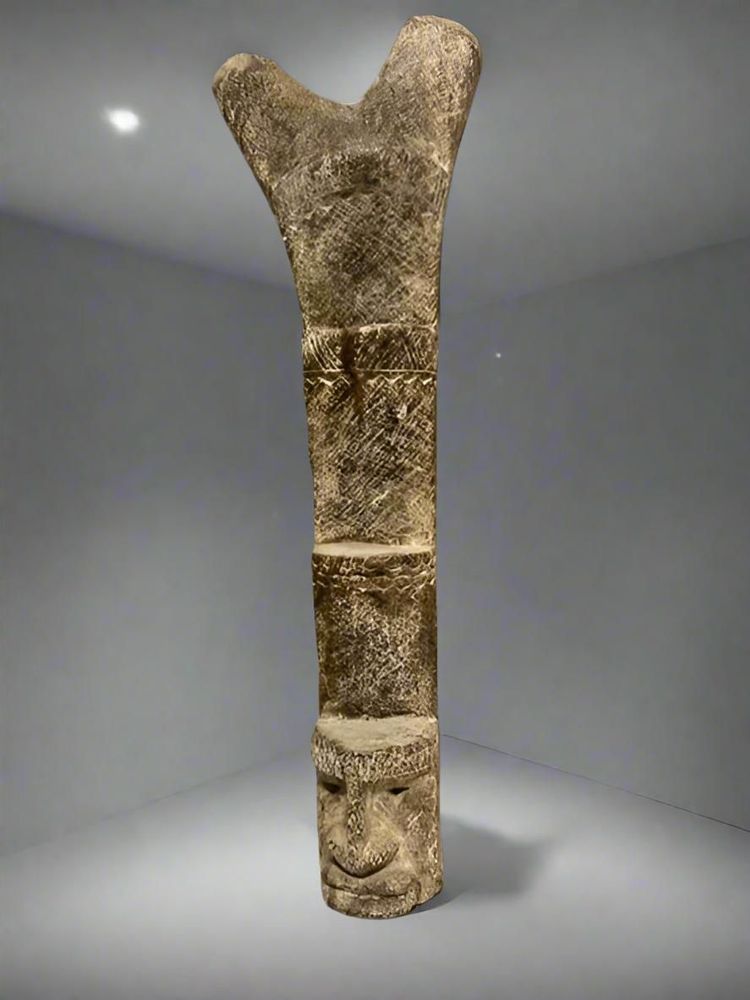 Sculptures, statuettes and miniatures - Pole of the Dogon people, fetish stone - QUINTESSENCE AFRICAINE