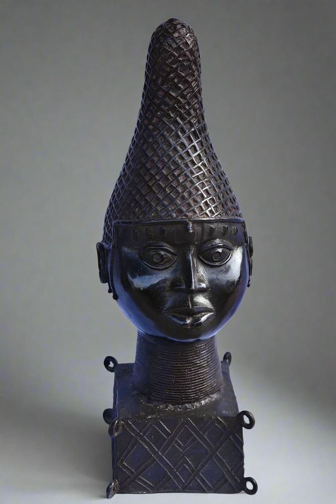 Sculptures, statuettes and miniatures - Bronze Queen Mother Head - Ife - Bini Edo - QUINTESSENCE AFRICAINE