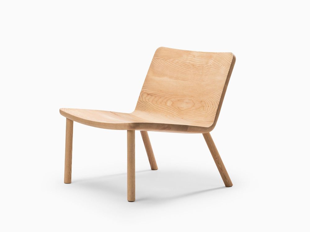 Office seating - Minimalist Modern Lounge Chair in Natural Ash Allay - MOR