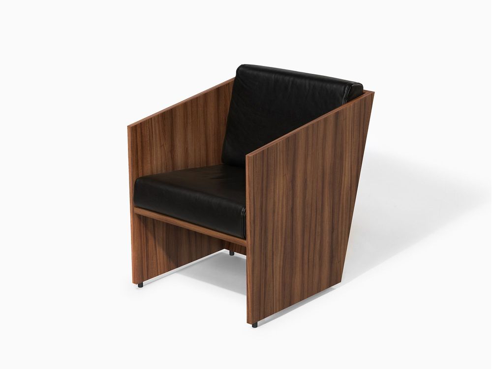 Office seating - Álvaro Siza Vieira - Armchair in Walnut Wood and Natural Leather - MOR