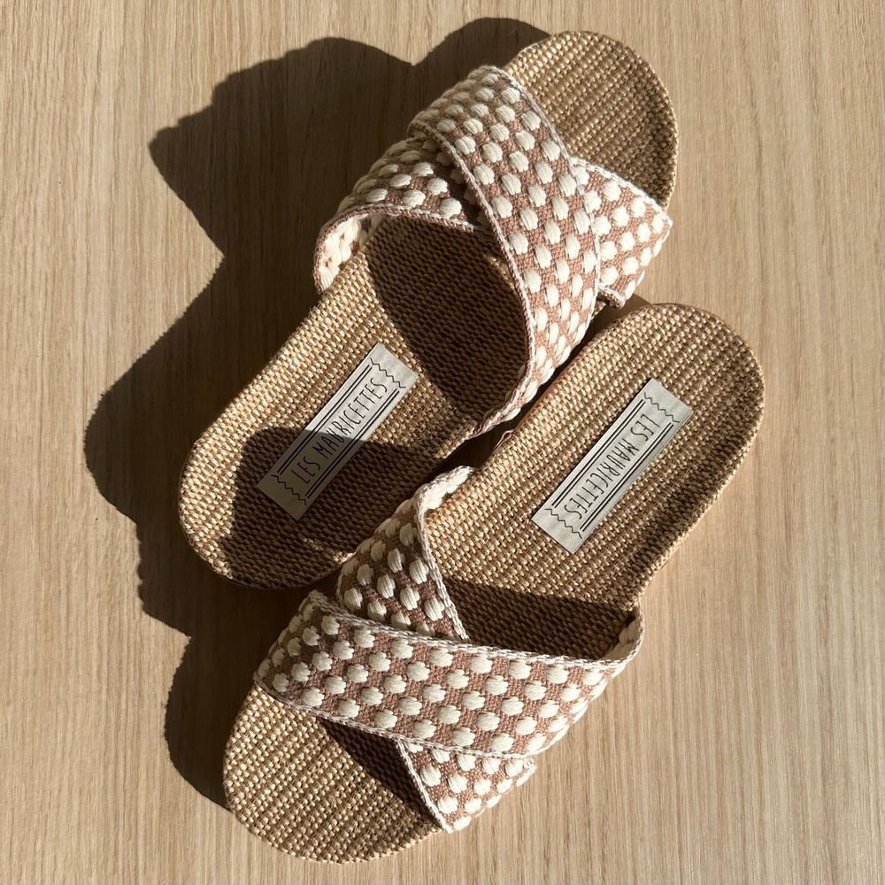 Loungewear - LES MAURICETTES by Paulette, ultra-light beige flip-flops - LES MAURICETTES