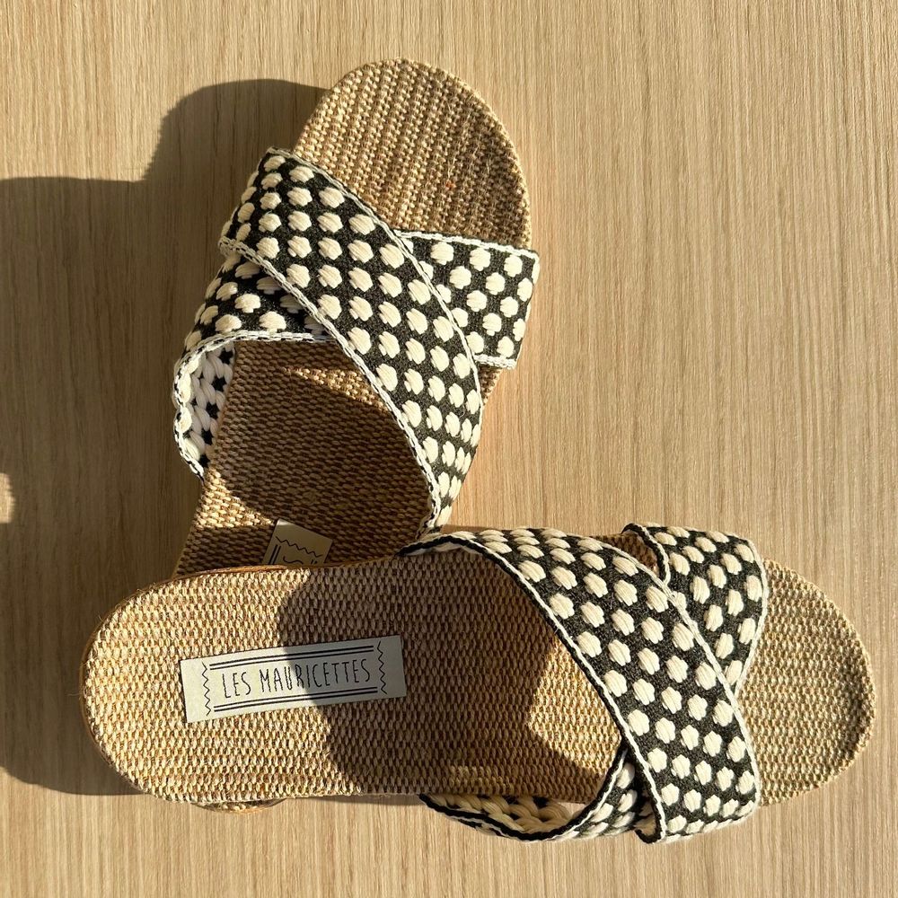 Homewear bien-être - Les Mauricettes de Firmine, à petits pois noirs et blancs - LES MAURICETTES