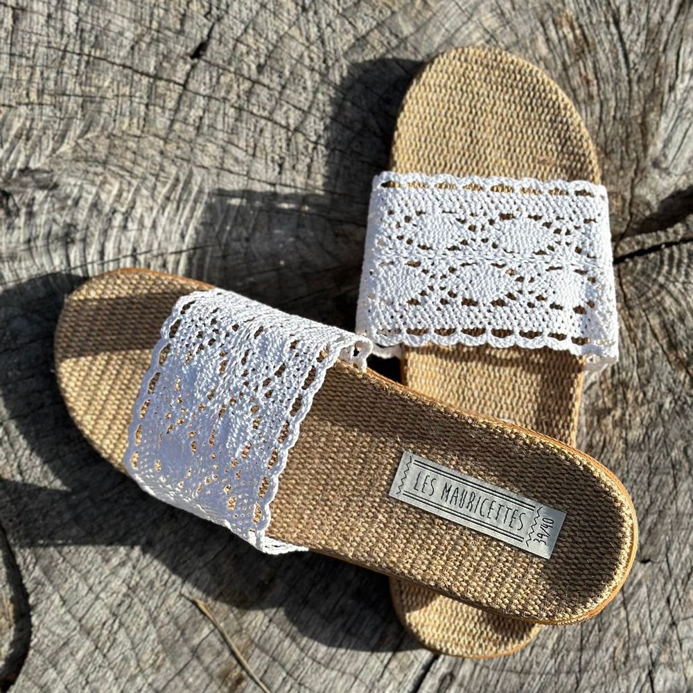 Shoes - LES MAURICETTES by Gigi, ultra-light white crochet flip-flops - LES MAURICETTES