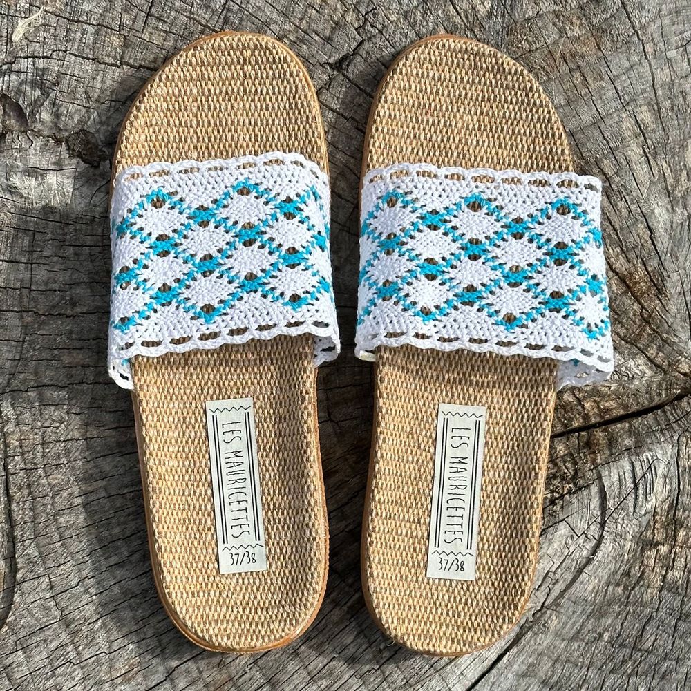 Loungewear - LES MAURICETTES by Candice, light turquoise crochet flip-flops - LES MAURICETTES