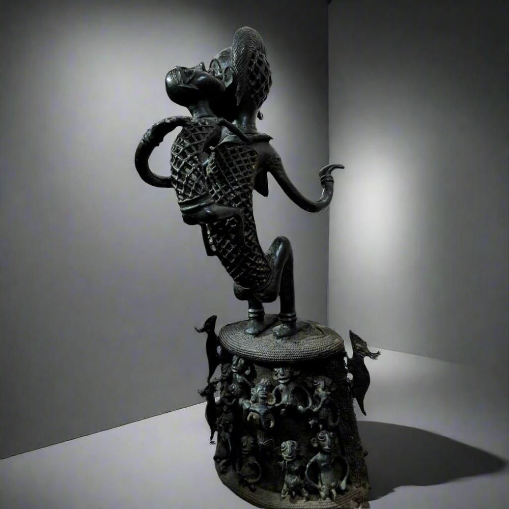 Sculptures, statuettes et miniatures - Maternite Tikar en Bronze, Cameroun - QUINTESSENCE AFRICAINE