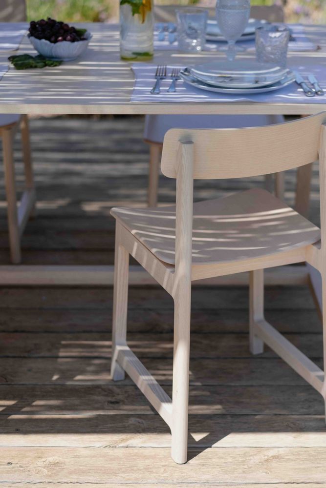 Dining Tables - Minimalist Frame Table for Timeless Gatherings - OAK - MOR