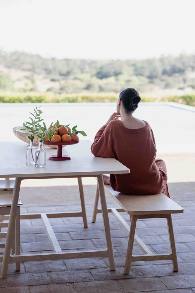 Dining Tables - Minimalist Frame Table for Timeless Gatherings - OAK - MOR