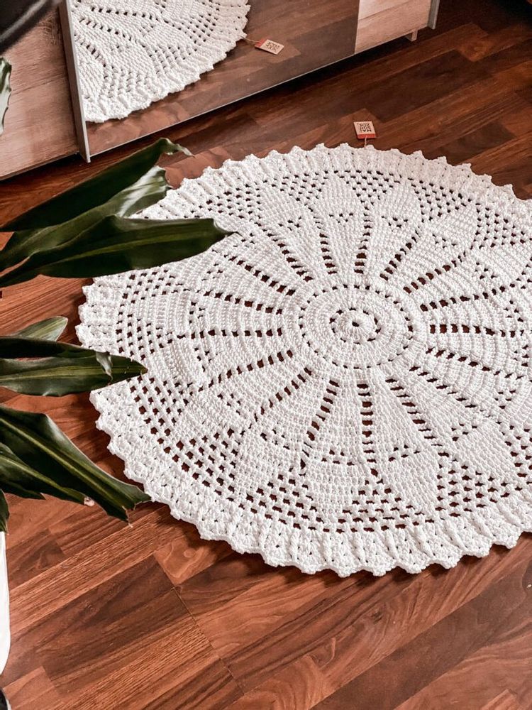 Contemporary carpets - Istanbul Crochet Rug –Handmade Monochrome Rug with Unique Design 110cm - MAISON ZOE