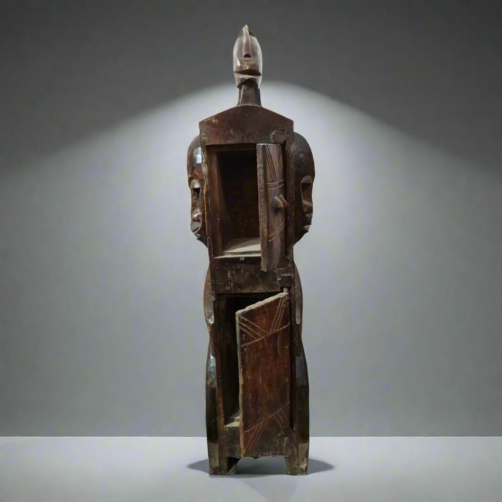 Sculptures, statuettes and miniatures - Large wooden Dogon Pharmacopoeia wardrobe, Mali - QUINTESSENCE AFRICAINE
