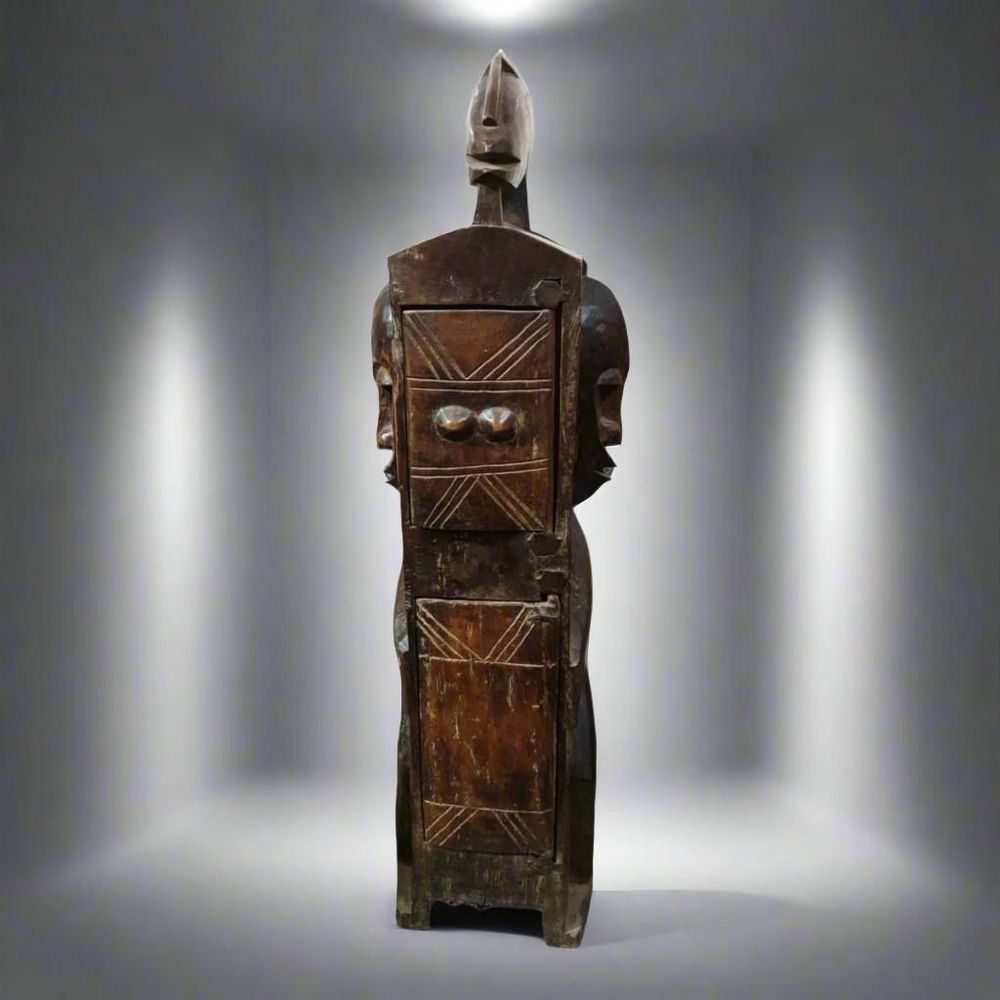 Sculptures, statuettes and miniatures - Large wooden Dogon Pharmacopoeia wardrobe, Mali - QUINTESSENCE AFRICAINE