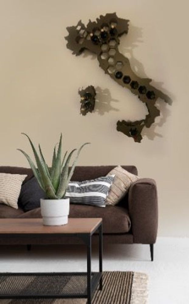 Other wall decoration - Italia shape steel wine rack. - INCREDIBLE DESIGNS