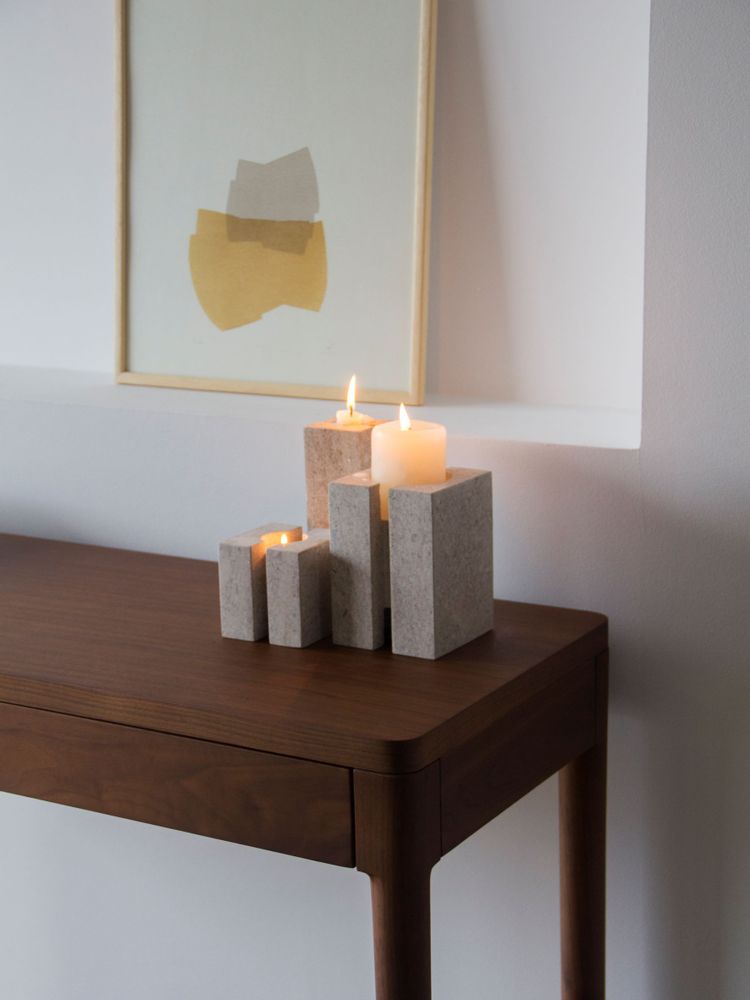 Console table - The modern and minimalist FRONT sideboard - Walnut wood - MOR