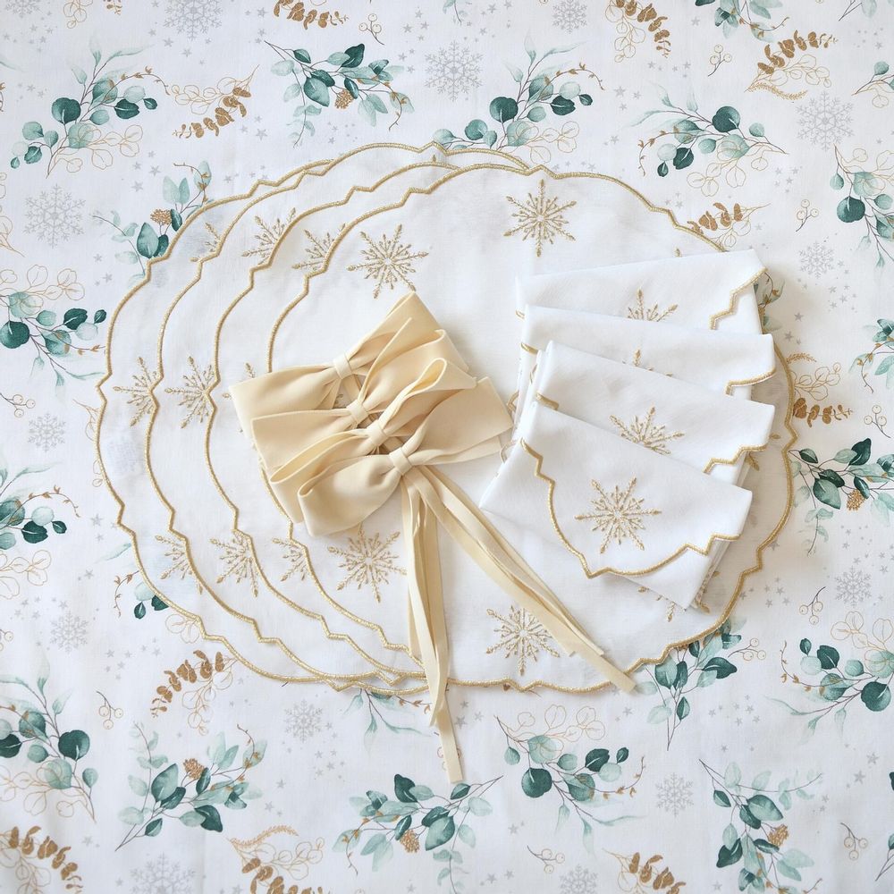 Table cloths - Tablecloth Very Jolly Christmas rounded 160 - ROSEBERRY HOME