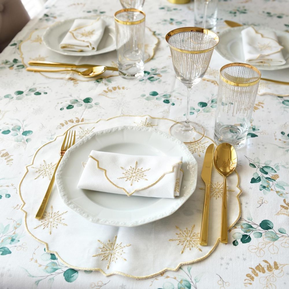 Table cloths - Tablecloth Very Jolly Christmas rounded 160 - ROSEBERRY HOME