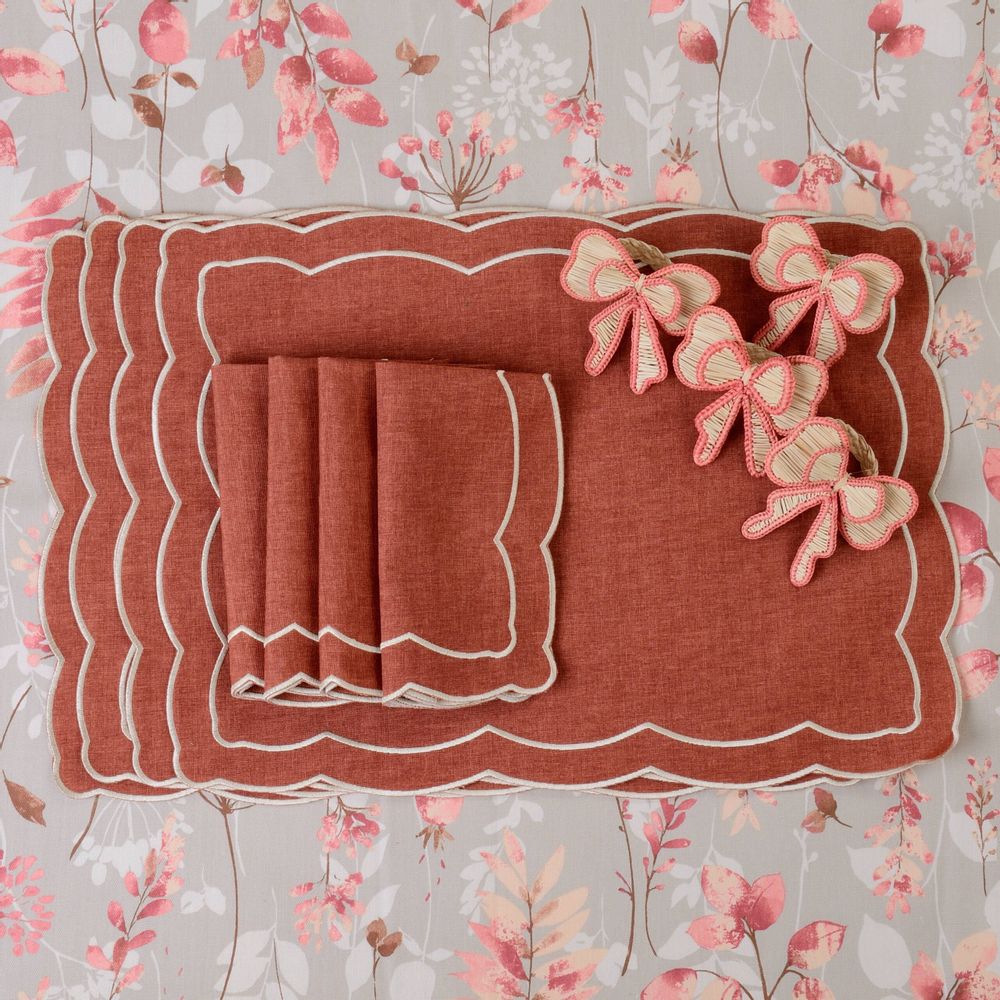 Table cloths - Tablecloth Wild Rose round - ⌀ 210 cm - ROSEBERRY HOME