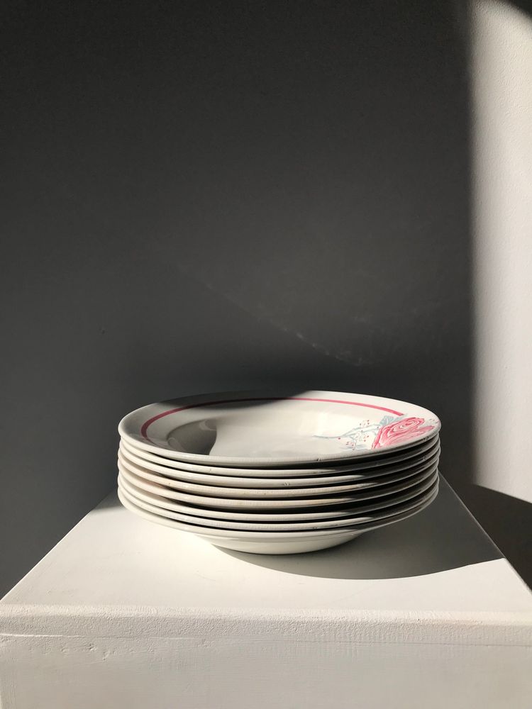 Assiettes au quotidien - 8 assiettes en faïence vintage Avranches décor de roses - OFFICE OBJETS