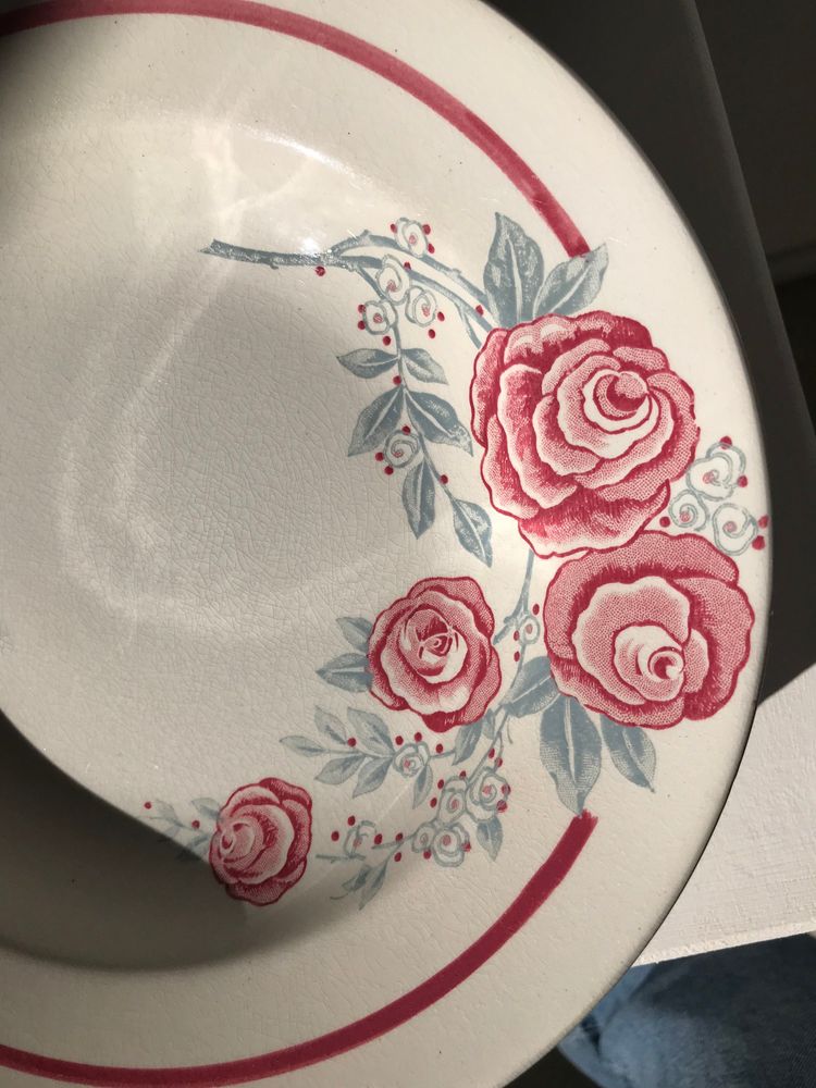 Assiettes au quotidien - 8 assiettes en faïence vintage Avranches décor de roses - OFFICE OBJETS