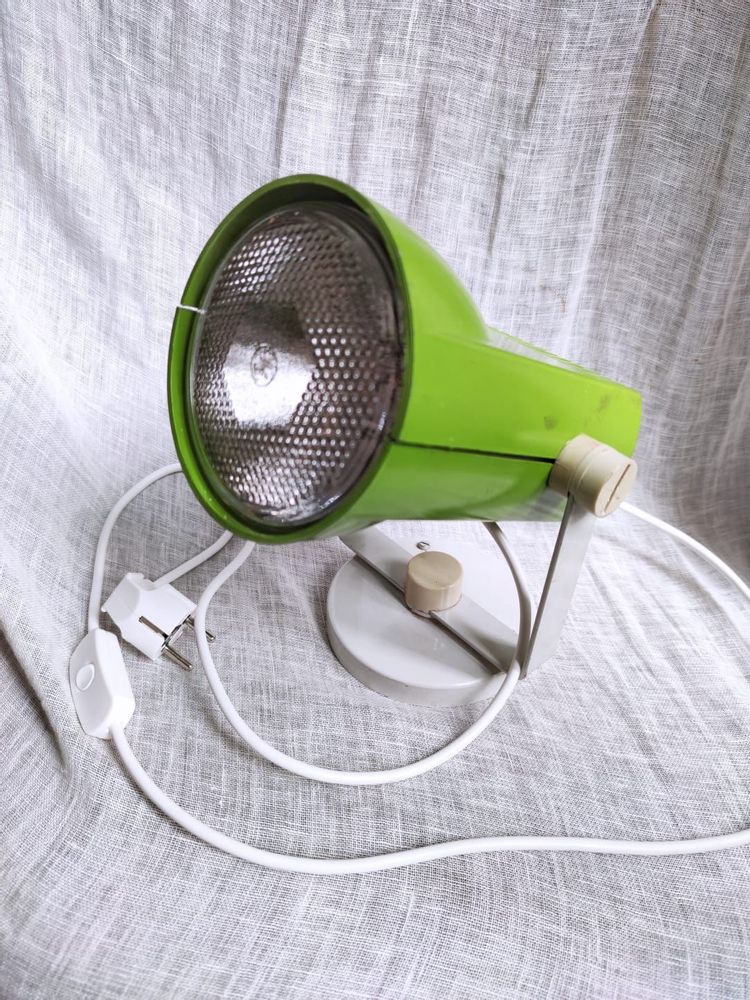 Lampes à poser - Applique en métal vert pomme Étienne Fermigier Modèle F39 - OFFICE OBJETS