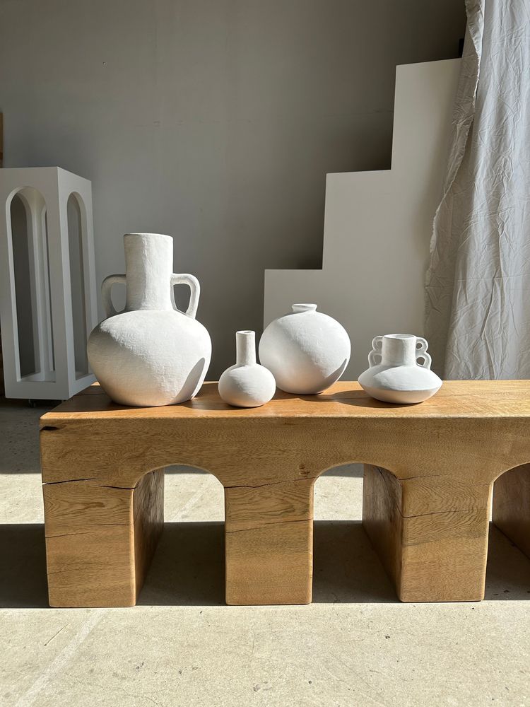Bancs - Banc en bois monoxyle massif piètement sculpté en 3 arches - Couleur bois naturel - OFFICE OBJETS