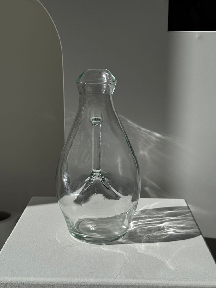 Carafes - Modern Glass Handle Carafe - OFFICE OBJETS