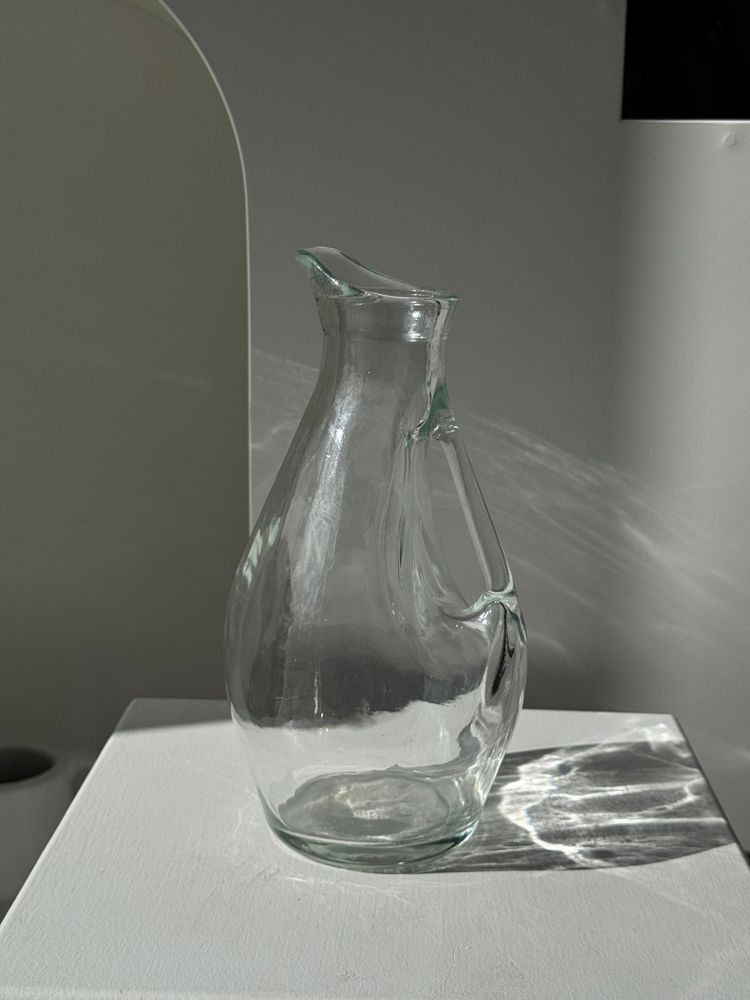 Carafes - Modern Glass Handle Carafe - OFFICE OBJETS