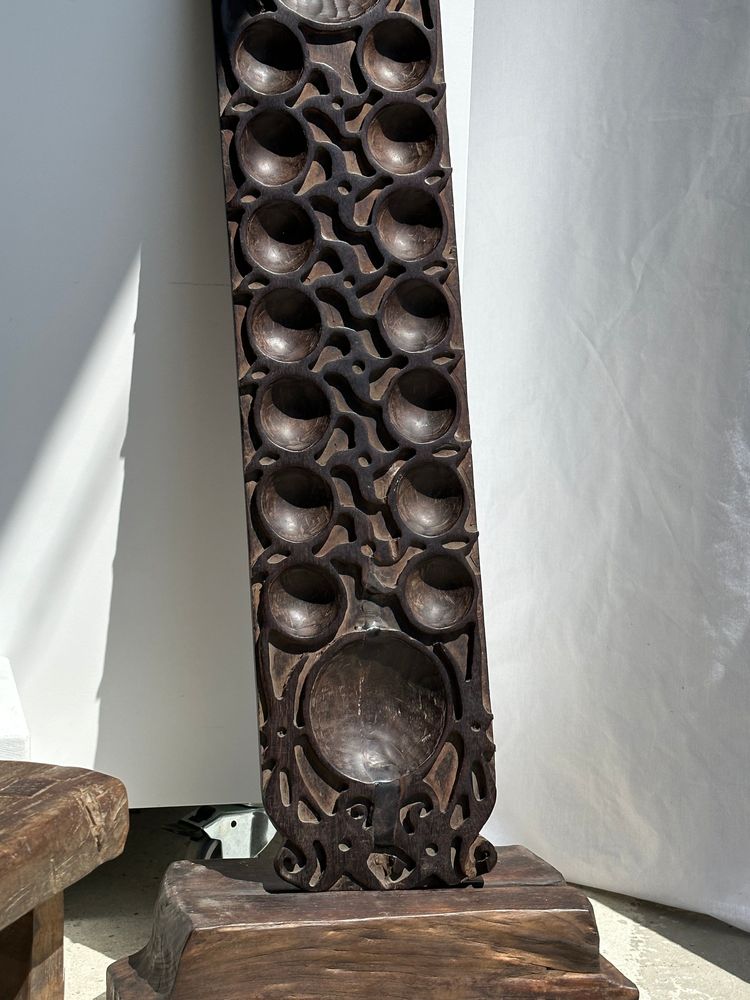 Sculptures, statuettes and miniatures - Carved wood, large old traditional wooden congklak (Indonesian mancala) - OFFICE OBJETS