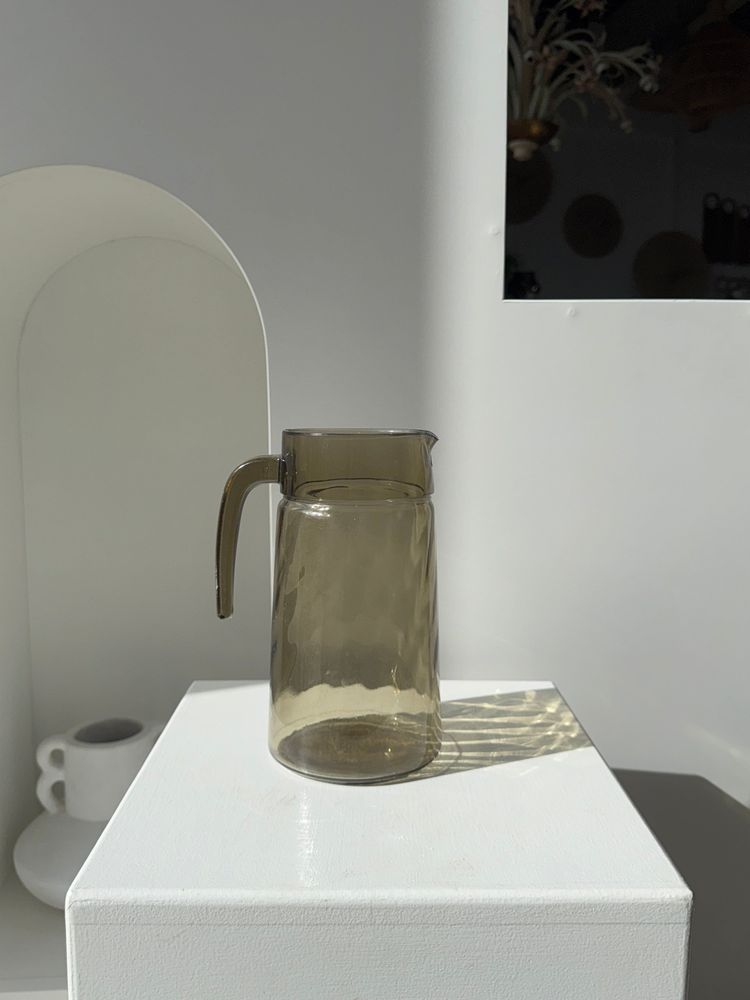 Carafes - Vintage ridged smoked glass decanter - OFFICE OBJETS