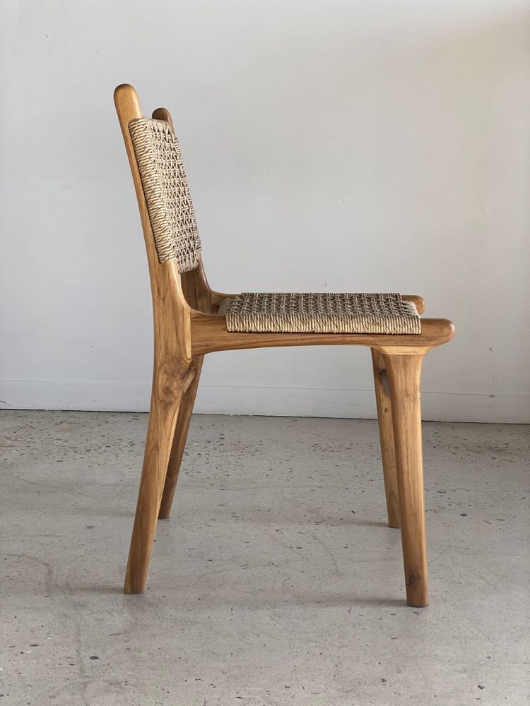 Chaises - Chaise d'intérieur ou d'extérieur en teck et fibre tressée - OFFICE OBJETS
