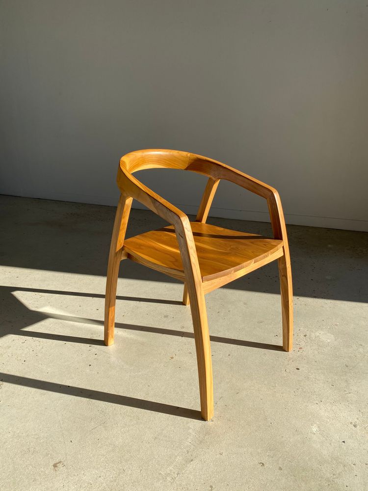 Chaises - Chaise en bois naturel à dossier enveloppant - OFFICE OBJETS
