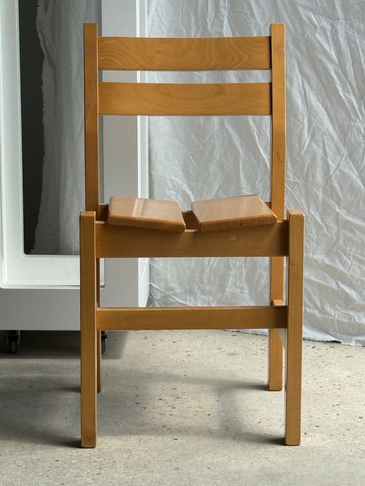 Chaises - Chaise en pin vintage, ancien mobilier de station de ski - OFFICE OBJETS
