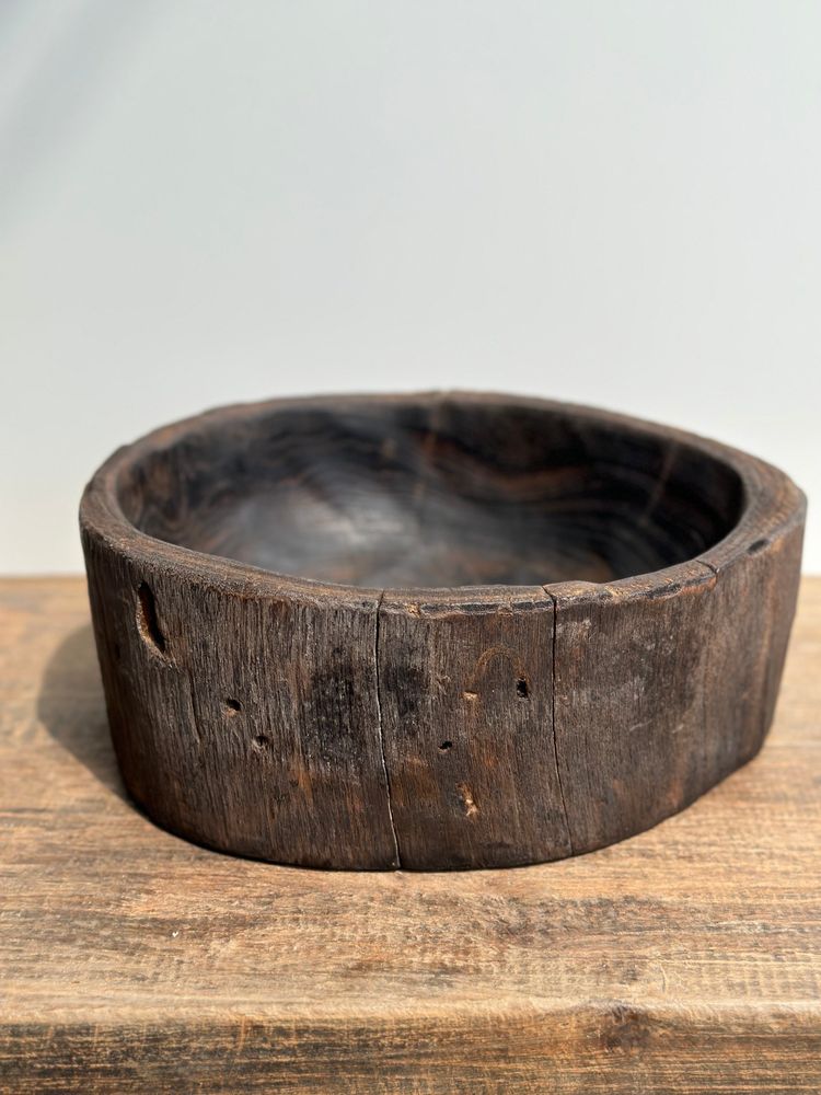 Sculptures, statuettes and miniatures - Oval Dark Brown Asian Teak Cup - OFFICE OBJETS
