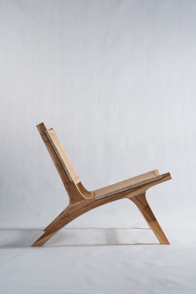 Fauteuils - Fauteuil incliné en bois naturel et rotin tressé - OFFICE OBJETS