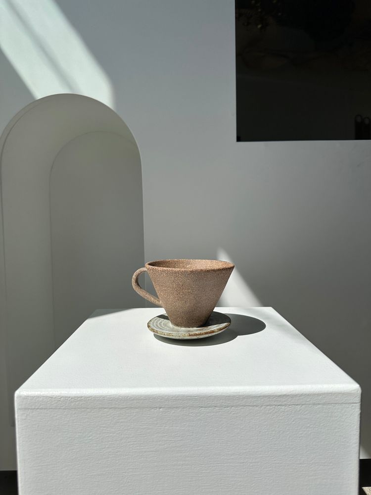 Tea and coffee accessories - Textured brown ceramic brew coffee filter with handle - OFFICE OBJETS
