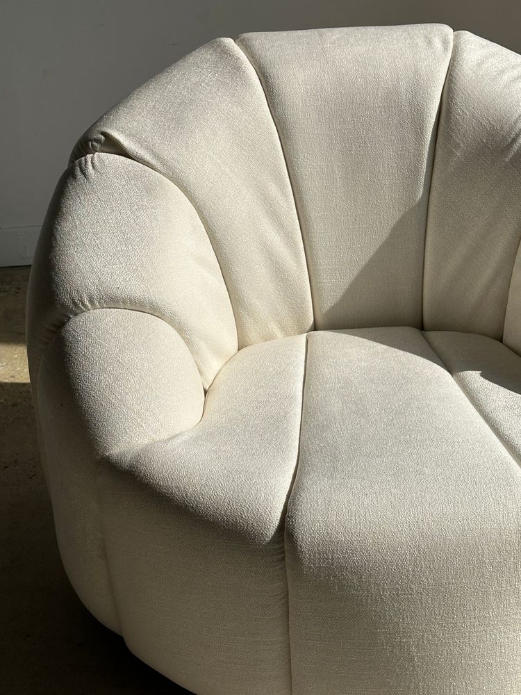 Fauteuils - Grand fauteuil blanc de repos de forme circulaire, garniture tissus blanc - OFFICE OBJETS