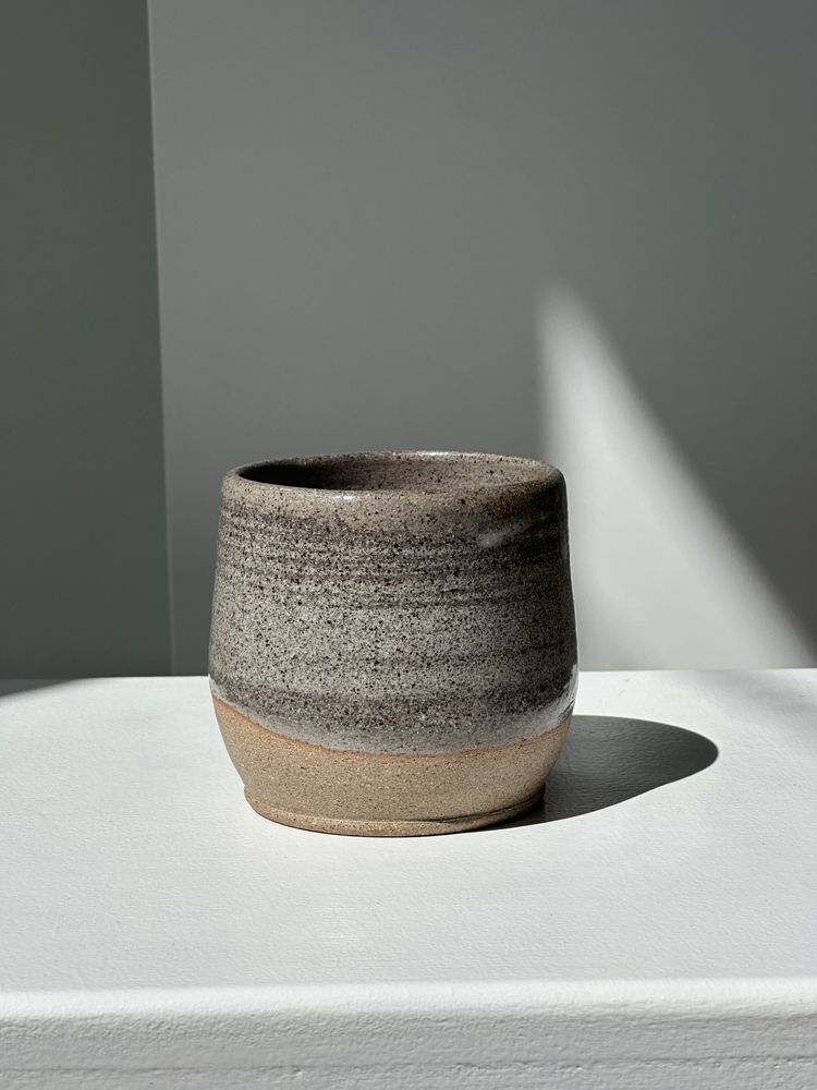 Tasses et mugs - Grand mug gris en céramique indonésienne - OFFICE OBJETS