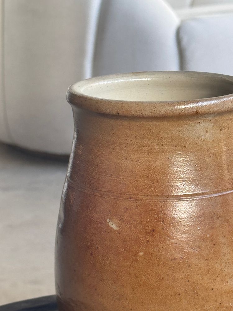 Carafes - Grande carafe en grès à anse H18,5 - OFFICE OBJETS