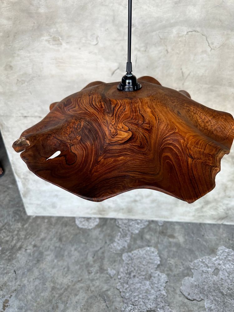 Suspensions - Grande suspension en feuille de teck ondulée (Large D:60 H:20) - OFFICE OBJETS