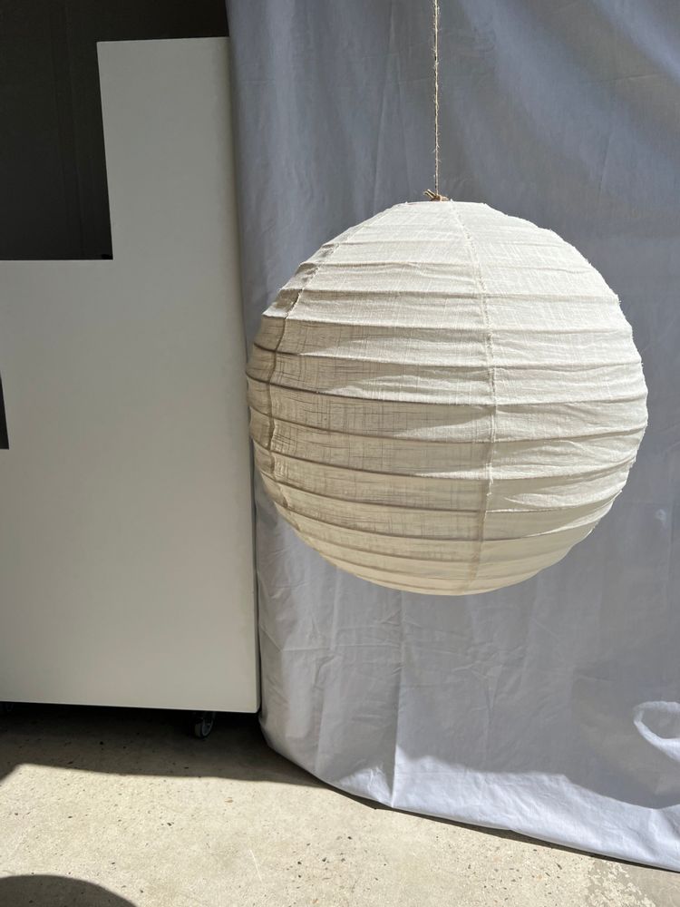 Suspensions - Grande suspension en rotin et lin naturel japonisante ronde D:60 - OFFICE OBJETS