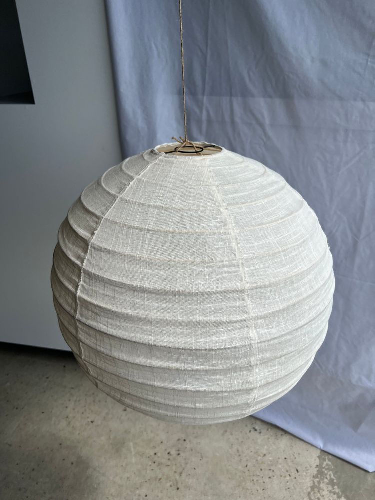 Suspensions - Grande suspension en rotin et lin naturel japonisante ronde D:60 - OFFICE OBJETS