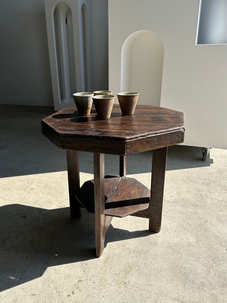 Autres tables - Guéridon ou petite table d'appoint octogonale piètement quadripode à entretoise de style moderniste vintage - OFFICE OBJETS
