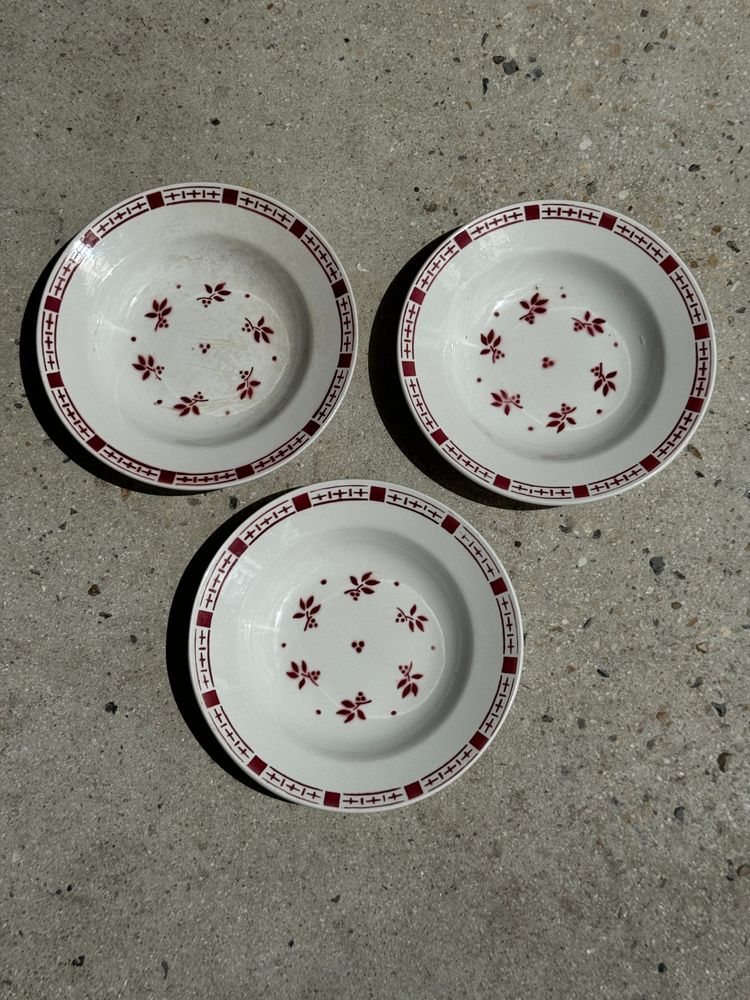 Everyday plates - Set of 3 red soup plates Sarreguemines and Digoin Dominique model - OFFICE OBJETS