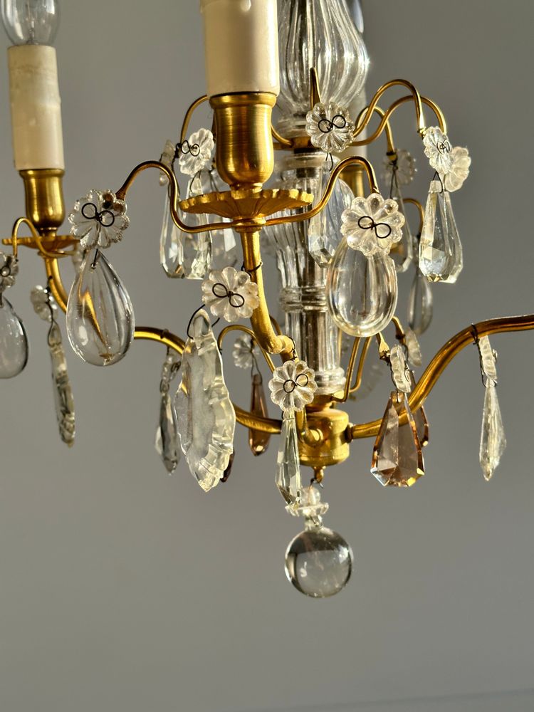 Suspensions - Lustre classique en métal doré à 4 bras de lumière et pampilles - OFFICE OBJETS