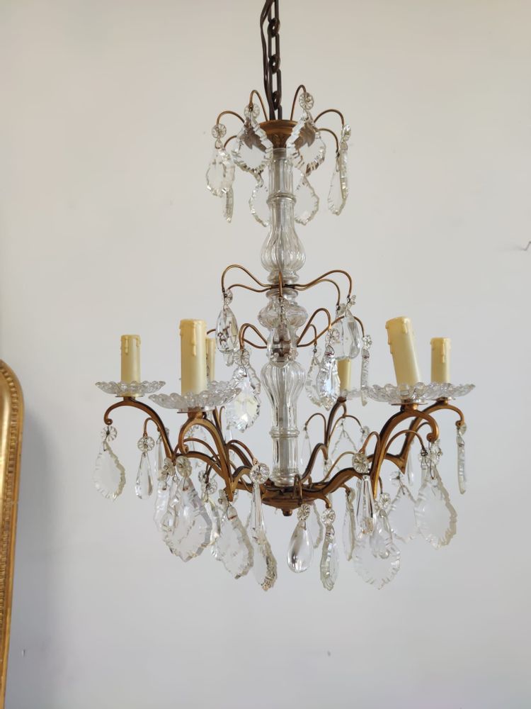 Suspensions - Moyen lustre cage à pendeloques et monture en laiton de style Louis XV - OFFICE OBJETS