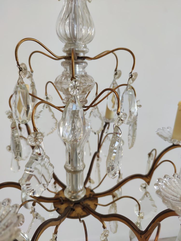 Suspensions - Moyen lustre cage à pendeloques et monture en laiton de style Louis XV - OFFICE OBJETS